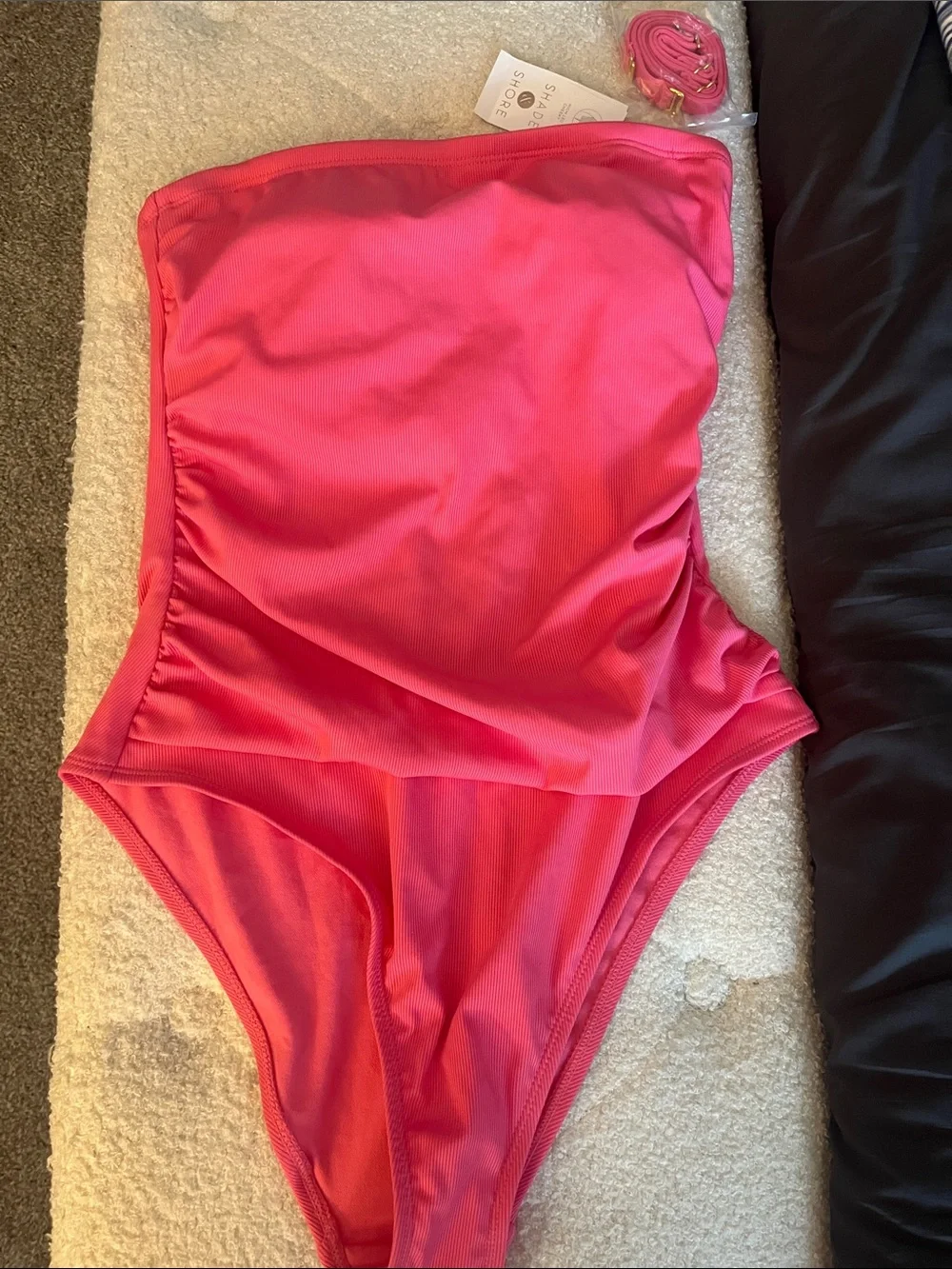 NWT Shade & Shore Pink Ribbed Strapless Convertible One Piece Swimsuit Medium